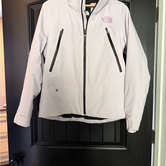 New Never worn The North Face Women's Lavender Fog Ski Jacket